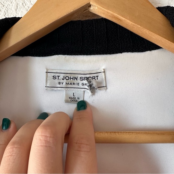 St. John Sport by Marie Gray Bomber - Picture 11 of 12